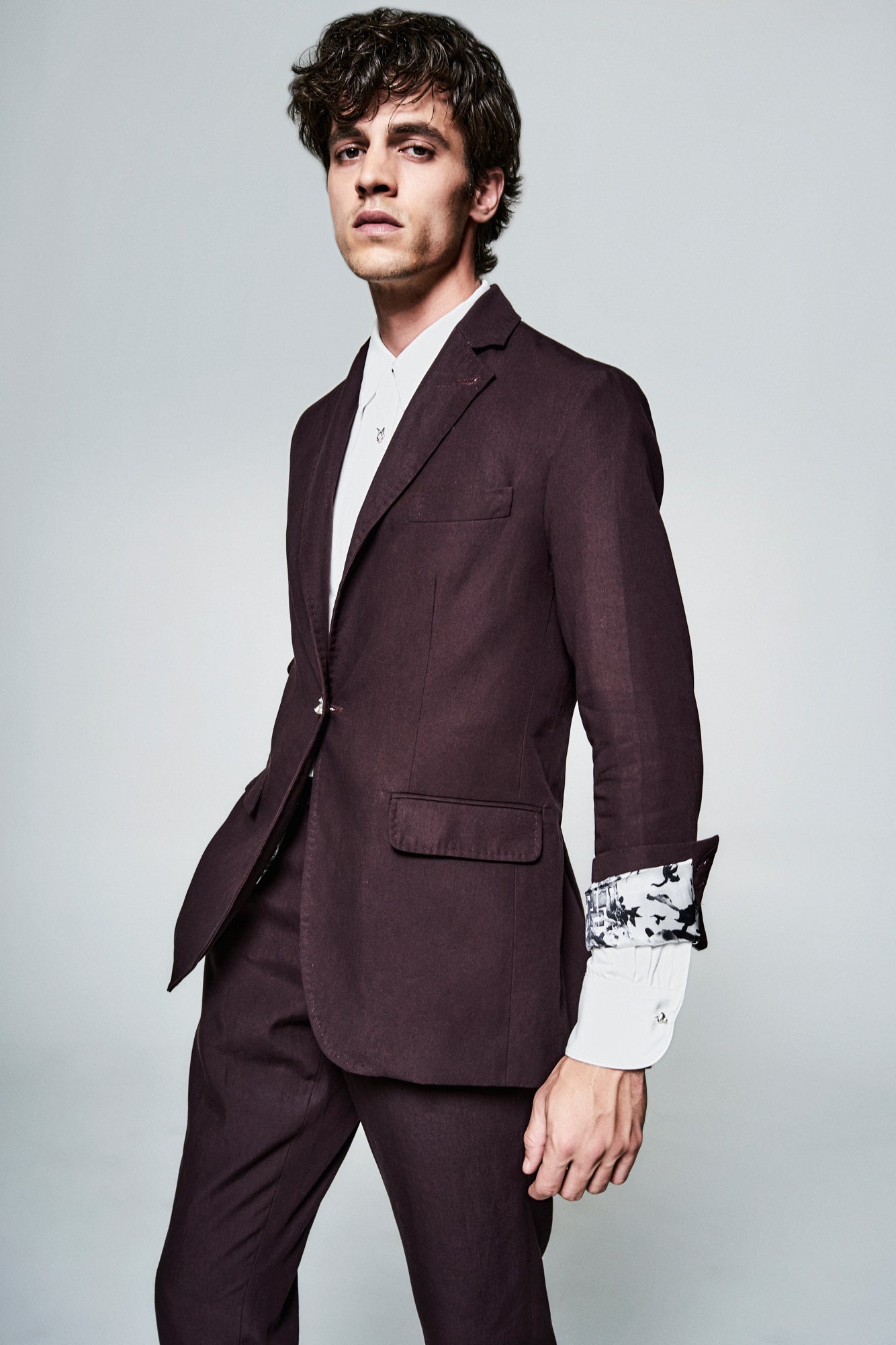 Traje burdeos - PRE-ORDEN
